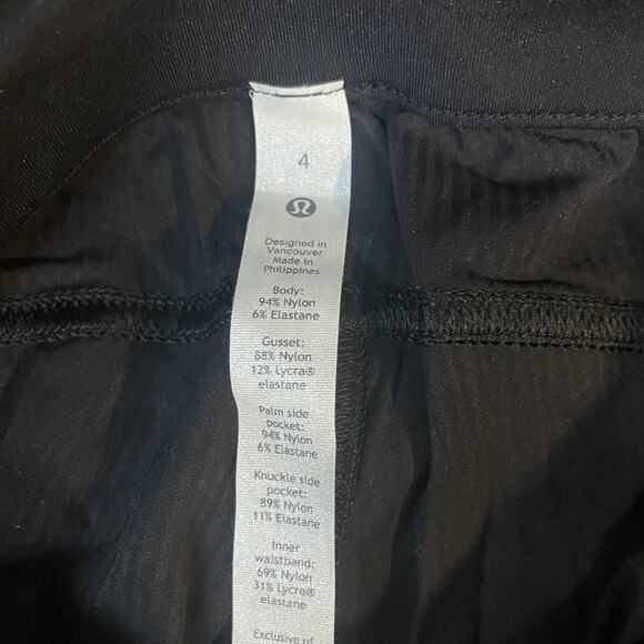 Lululemon Pants Womens 4 Black Beyond The Studio Crop High Rise Athletic Jogger - Picture 3 of 12